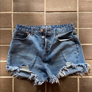 Comfy stylish jean shorts! Popular style!